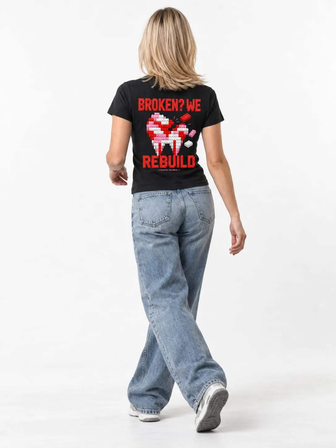 We Rebuild · foto 4